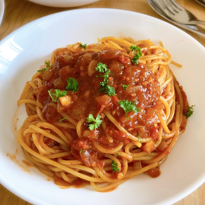 コンビーフとトマトのパスタ